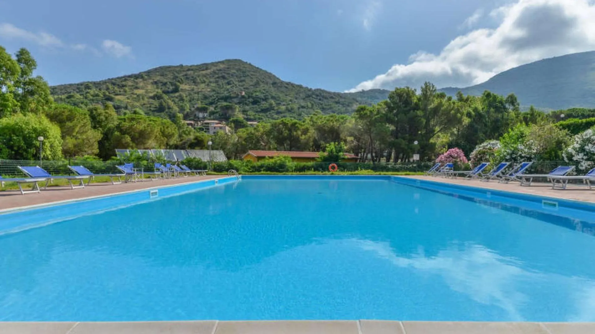 Altaluna Apartment With Pool Nisporto Italy